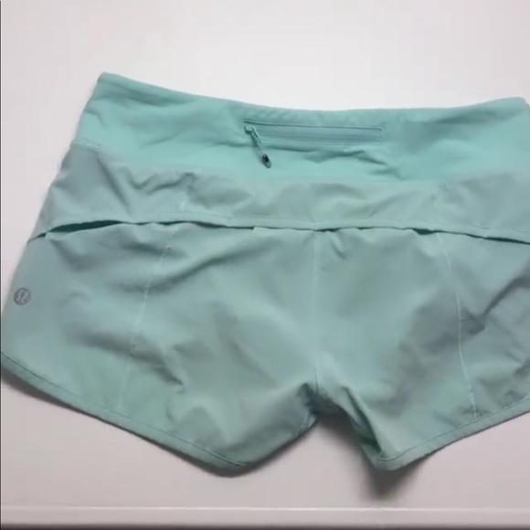 SOLD Lululemon speed up short 2.5” - Picture 4 of 5